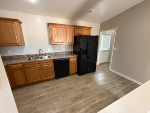 16215 N Nash St in Surprise, AZ - Building Photo - Building Photo