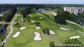 1100 St Charles Pl-Unit -717 in Pembroke Pines, FL - Foto de edificio - Building Photo