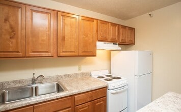 850 W Muhammad Ali Blvd in Louisville, KY - Building Photo - Building Photo