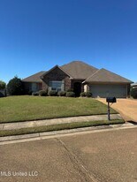 107 Cole's Way in Madison, MS - Building Photo