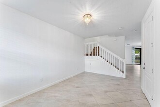 12756 Anthorne Ln in Boynton Beach, FL - Foto de edificio - Building Photo