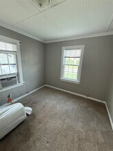 1301 Nutwood St in Bowling Green, KY - Foto de edificio - Building Photo