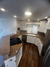 841 1/2-244-246-242 Orange Ave in Coronado, CA - Building Photo - Building Photo