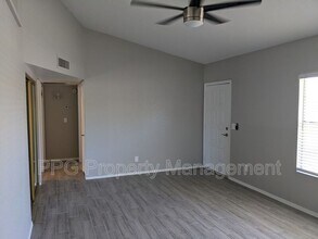 7231 W Sierra St in Peoria, AZ - Building Photo - Building Photo