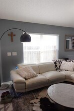 6039 White Sails Dr in Wesley Chapel, FL - Building Photo - Building Photo