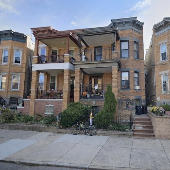 property at 26 Concord St