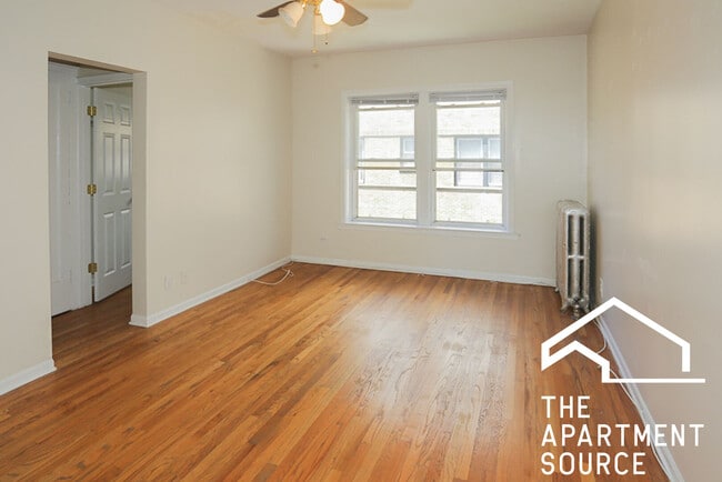 3912 N Pine Grove Ave, Unit 3w