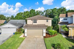 6439 Gentle Ben Cir in Wesley Chapel, FL - Building Photo