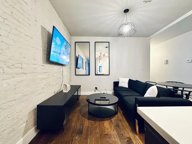 104 Rogers Ave in Brooklyn, NY - Building Photo - Building Photo