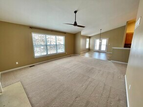 405 Summer Fair Ct in Lake St. Louis, MO - Building Photo - Building Photo