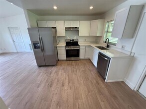 5469 Hardee St in Naples, FL - Building Photo - Building Photo