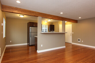 Fulton Park Apartments in Portland, OR - Building Photo - Interior Photo