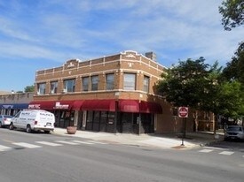 2730 E 79th St in Chicago, IL - Building Photo