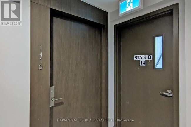 39 Roehampton Ave in Toronto, ON - Building Photo - Building Photo