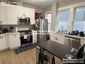 97 Elm St, Unit 3 in Somerville, MA - Building Photo