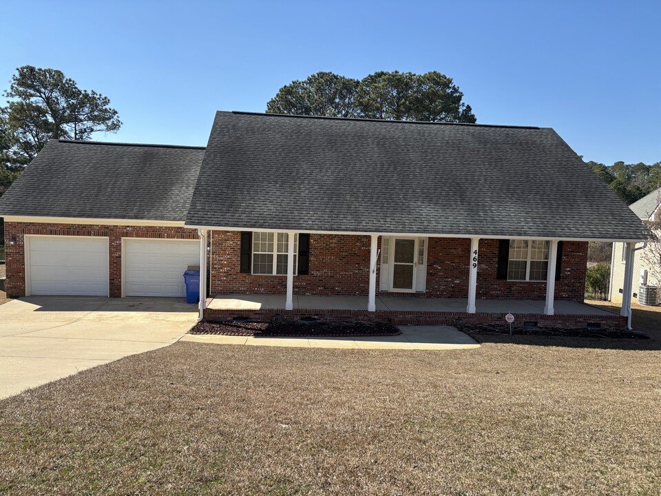 469 Bristlecone Dr in Fayetteville, NC - Building Photo