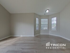819 Chablis Dr in Columbia, SC - Building Photo - Building Photo