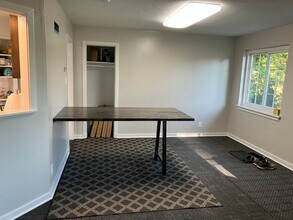 1312 N 8th St in Manhattan, KS - Building Photo - Building Photo