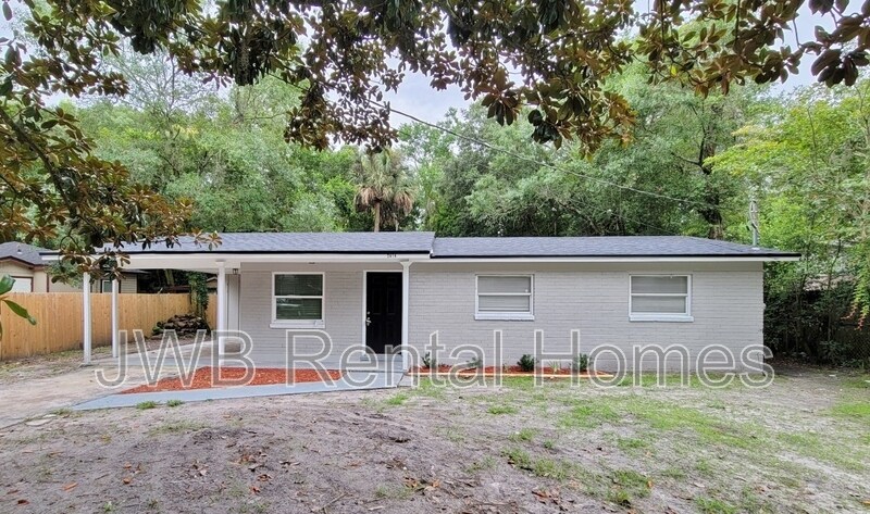 2414 Coleman Ct in Jacksonville, FL - Building Photo