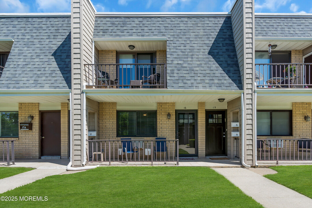 720 Ocean Ave in Long Branch, NJ - Building Photo