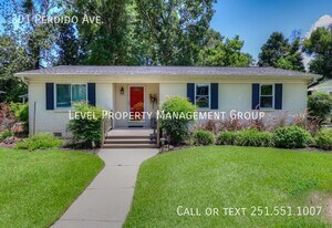 301 Perdido Ave in Fairhope, AL - Building Photo