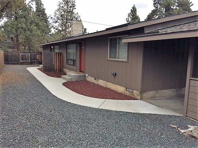 property at 464 NE Thurston Ave