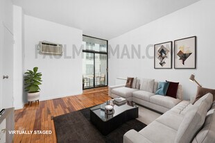85 E 10th St in New York, NY - Building Photo