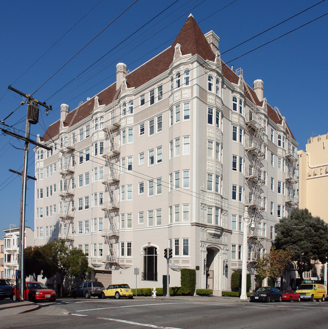 Marina Chateau in San Francisco, CA - Building Photo - Building Photo