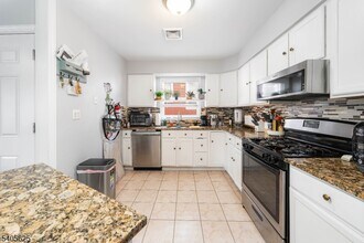 118 Race St in Elizabeth, NJ - Building Photo - Building Photo