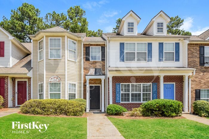6368 Olmadison Pl in Atlanta, GA - Building Photo