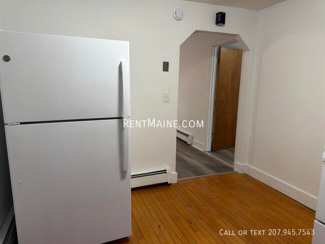 116 Elm St in Bangor, ME - Building Photo - Building Photo