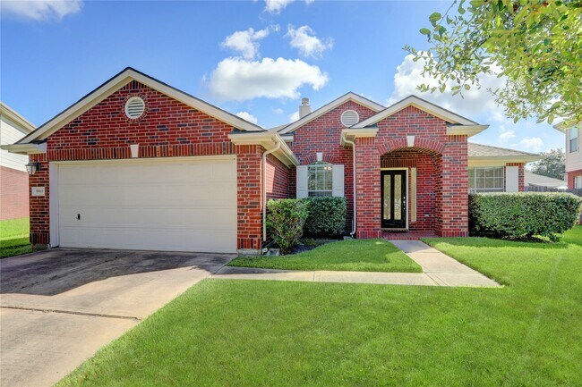 5503 Gatesprings Ln in Sugar Land, TX - Building Photo - Building Photo