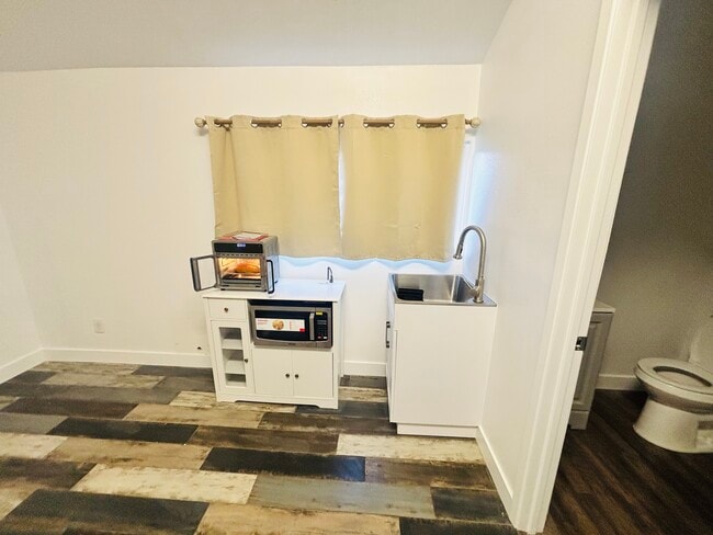 152 W Tenth St in Beaumont, CA - Building Photo - Building Photo