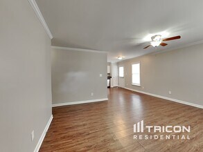 1004 Girder Ct in Fuquay Varina, NC - Foto de edificio - Building Photo