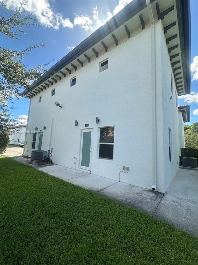 property at 6400 SW 139th Avenue Rd