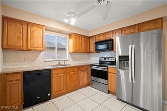 4406 Santa Barbara Blvd in Cape Coral, FL - Building Photo - Building Photo