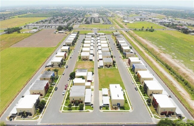 property at 31 W Daffodil Ave