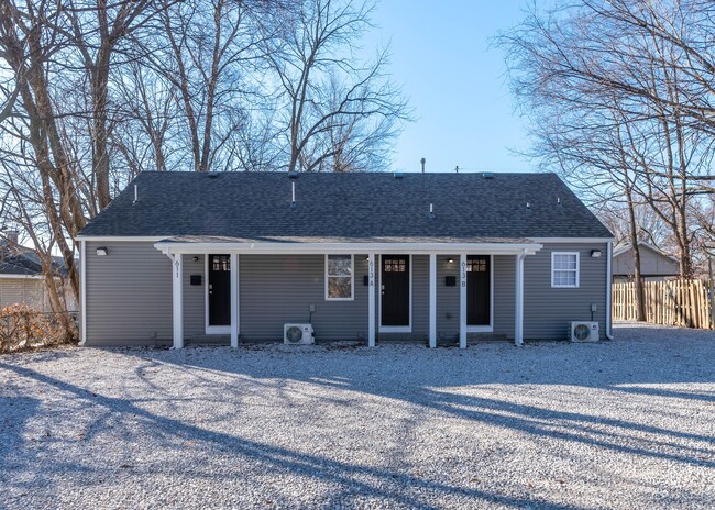 613 W Madison St in Springfield, MO - Building Photo - Building Photo