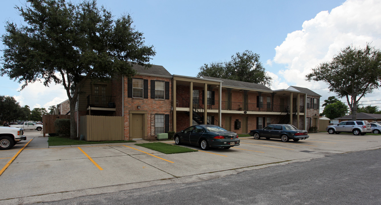 423 27th St in Gretna, LA - Foto de edificio