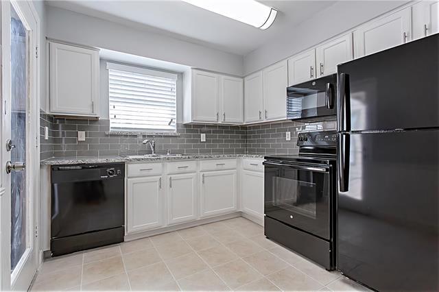 5300 Keller Springs Rd in Dallas, TX - Building Photo - Building Photo