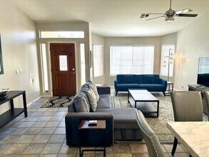 16031 S 13th Pl in Phoenix, AZ - Building Photo - Building Photo