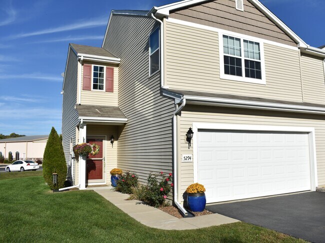 5294 Platinum Dr in Lowell, IN - Building Photo - Building Photo