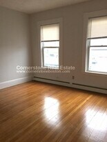 1293 Cambridge St, Unit 3L in Cambridge, MA - Building Photo
