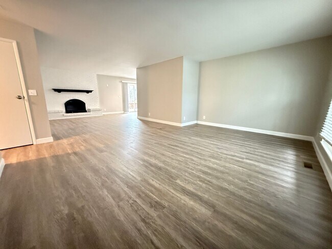 315 Whispering Pines in Springboro, OH - Building Photo - Building Photo