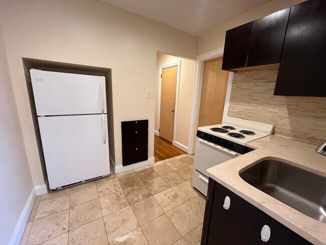 300 Benefit St, Unit 3L in Providence, RI - Building Photo - Building Photo