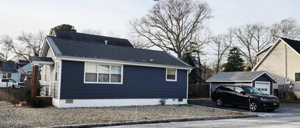 700 Anglesea Ave in Ocean Gate, NJ - Building Photo - Building Photo