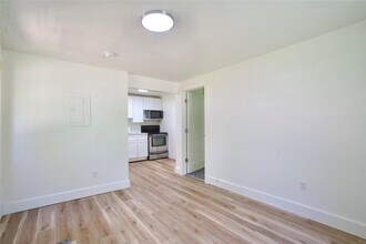 120 Main St in Livingston Manor, NY - Building Photo - Building Photo