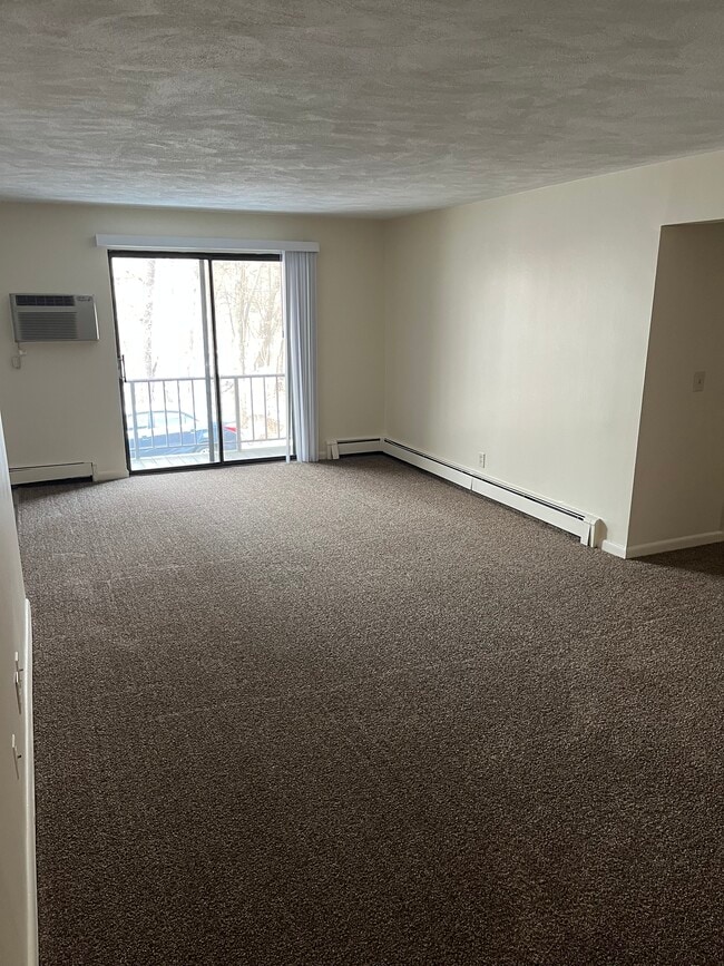 2 Norton Ave, Unit 7A in Walpole, MA - Building Photo - Building Photo