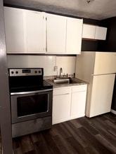 7919 Lake Ave, Unit 102 in Cleveland, OH - Foto de edificio - Building Photo