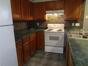 830 Lexington St in Norfolk, VA - Building Photo - Building Photo